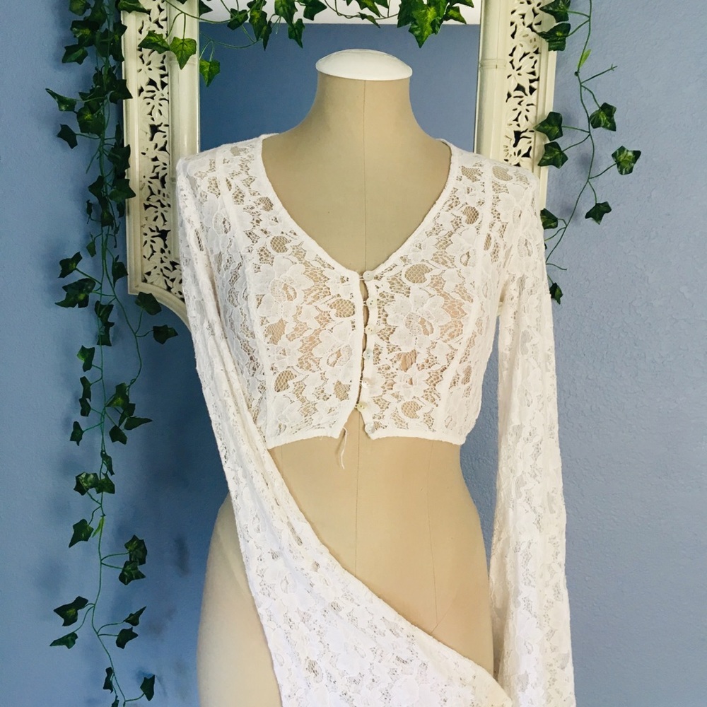 Cropped white laced top